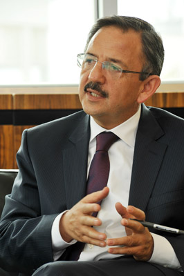 "Hizmet Aşkı " ve "İdareci Ahlakı" Kayseri B.B. Başkanı Mehmet Özhaseki