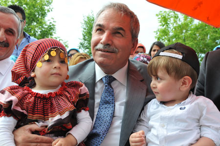 İlkadım Geleceğe Emin Adımlarla Yürüyor / Belediye Başkanı Necattin DEMİRTAŞ