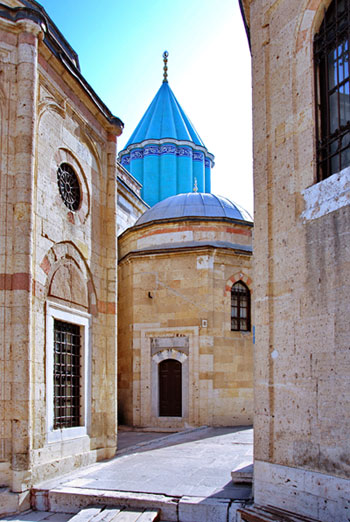 Mevlânâ ve Aşk / Ahmet Kik