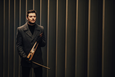 Ekin Uzunlar İle Söyleşi