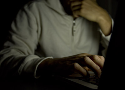 Toplumu Tehdit Eden Büyük Tehlike: Cinsel İçerik İzleme Bağımlılığı / Doç. Dr. Eyüp Çelik